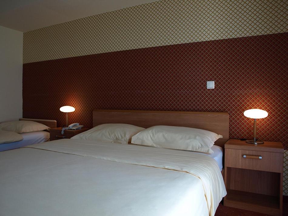Hotel Neva Podstrana Dış mekan fotoğraf